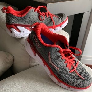 Hoka One One women’s running shoes. Size 9.5